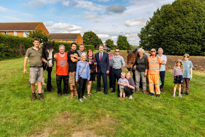 South Gloucestershire Council Partner Lead Members for Communities and Local Place, Councillor Jayne Stansfield, and Climate and Nature Emergency, Councillor Alex Doyle, were joined by Mayor Dan Norris and local residents to mark the start of project to sow the wildflower meadows. at Jubilee Park.