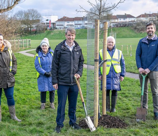 Kingswood MP Chris Skidmore and South Gloucestershire Council Leader Cllr Toby Savage with representatives of the Friends of Southey Park planting the new trees at Southey Park