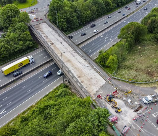 M4 overbridge