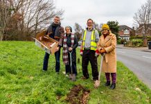 Common Connections officer David Tibbatts, Bobbie Sutherland and Paul Kearsley from Emersons Green Town Council, and Councillor Louise Harris at the bulb planting