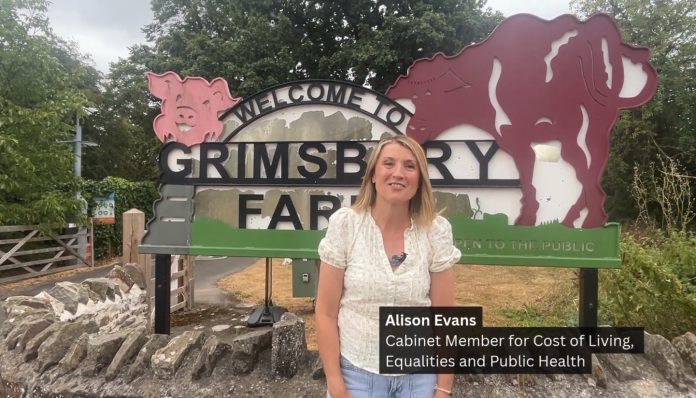 CllrEvansAtGrimsburyFarm Councillor Alison Evans