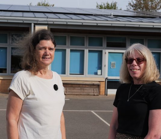 Councillor Louise Harris and Kathryn Jones from Wellesley Primary School